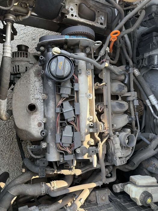 Golf 5 1.4 FSI на части