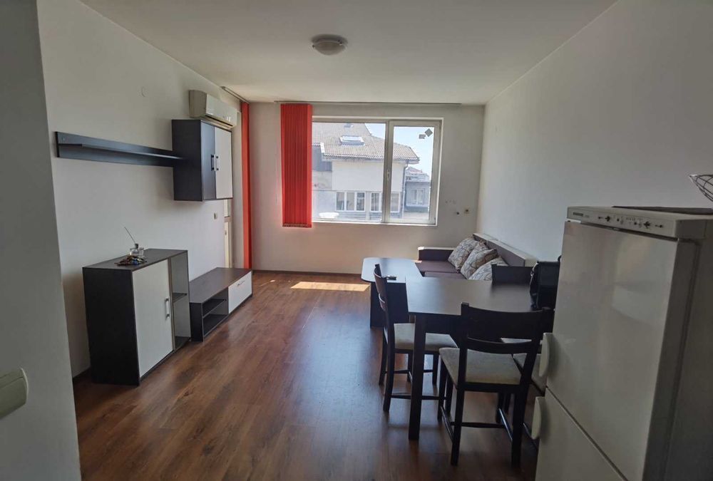 Дава под наем двустаен апартамент в кв. Павлово