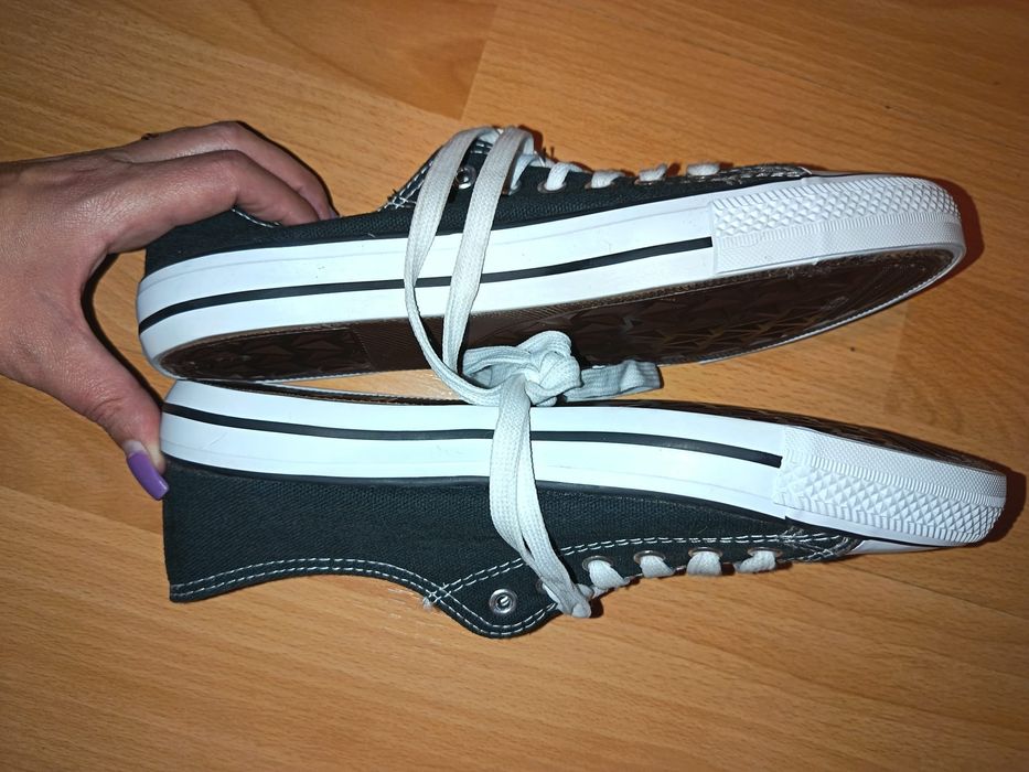 Tenesi simpli stil converse