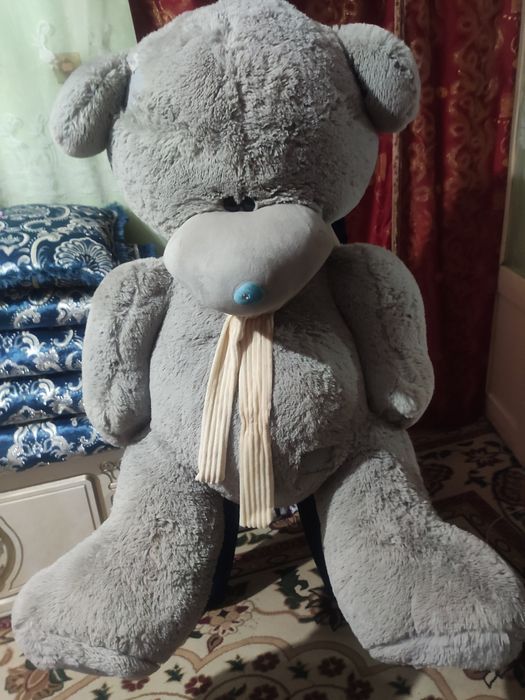 2 ta teddy oyinchoq sotiladi  narxlari kelwgan holatda  yengide turbdi