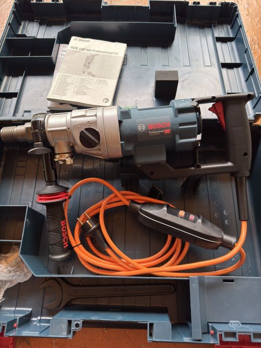 СРОЧНО Продается Дрель алмазного сверления Bosch GDB 180 WE Profession