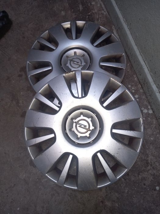 Capac  Opel original pe 16