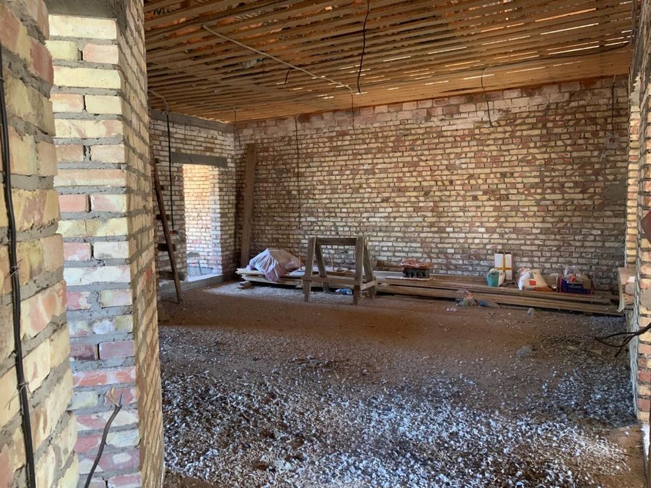 Продаю дом в черновом