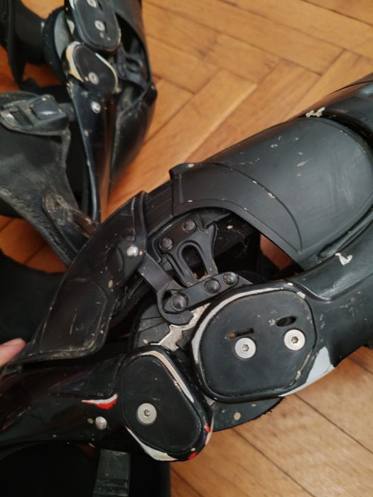 Мото шини наколенки Asterix ultacell