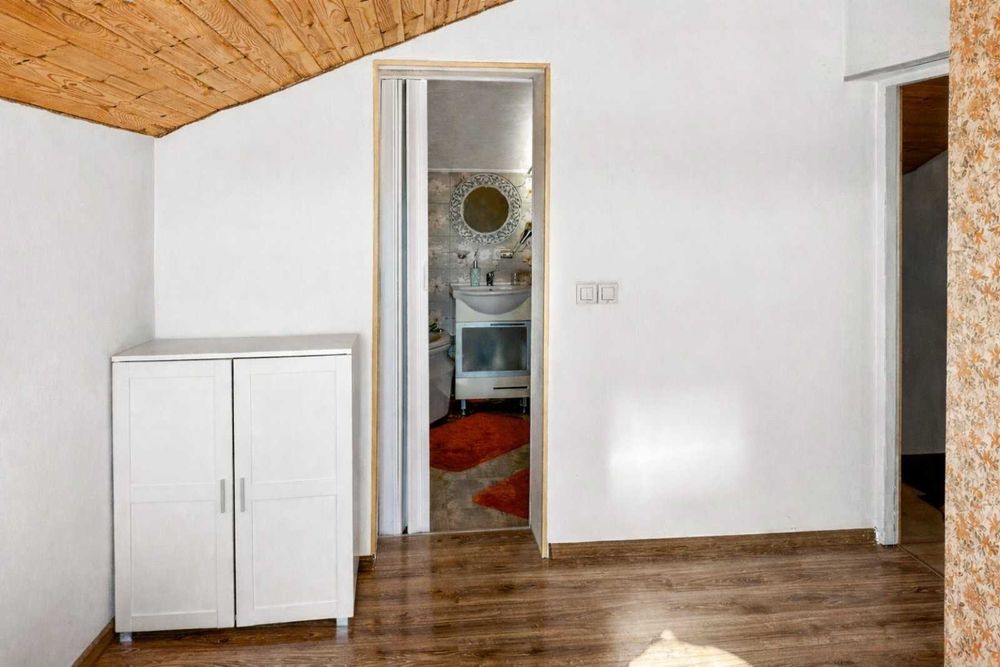 Двуетажна къща в Царичино