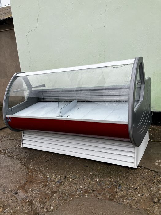 Ветринный холодильник