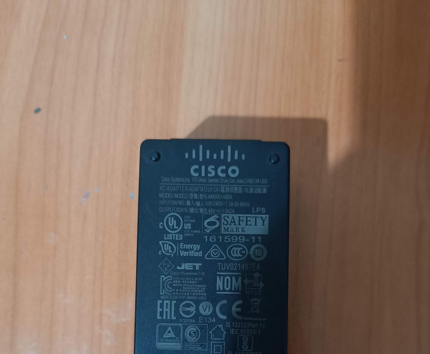 Продам зарядку для ноутбука