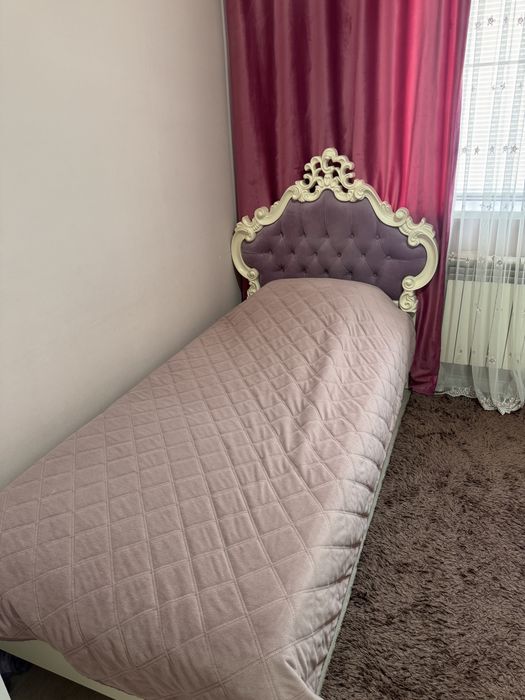 Продам кровать с матрасом