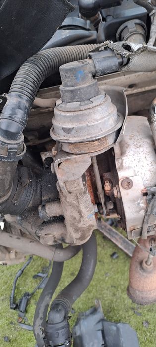 Turbina Volkswagen Golf 6 2010 1.6 tdi cayc cod 03L 253 015 t
În stare