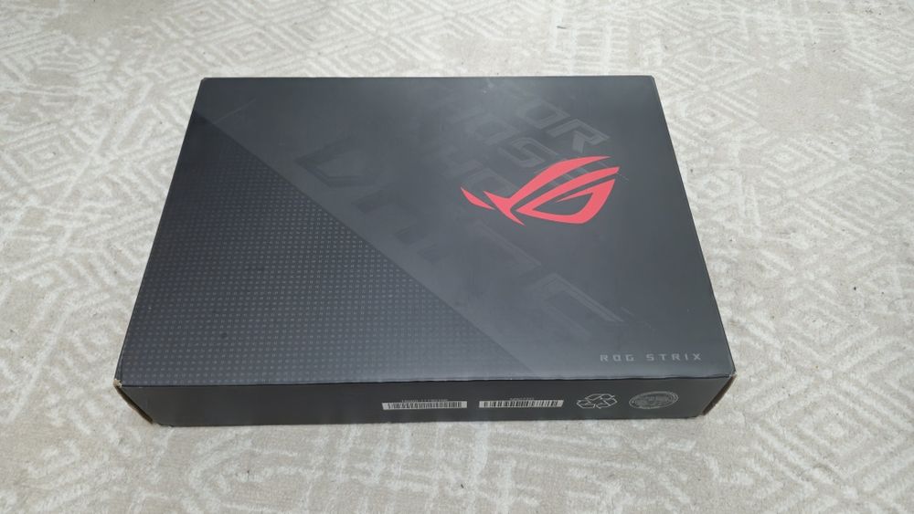 Продаю ноутбук ASUS ROG Strix G513
