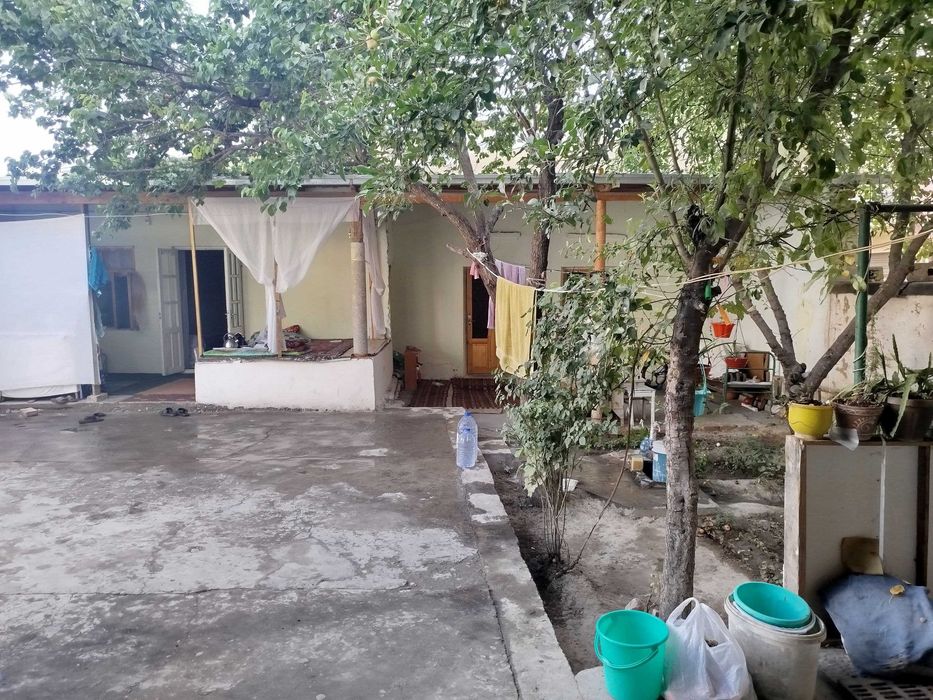 Hovli sotiladi 4 sotix Nekrasova