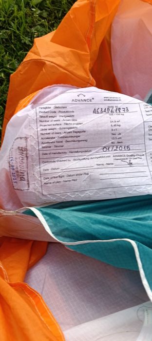 Vând echipament parapantă