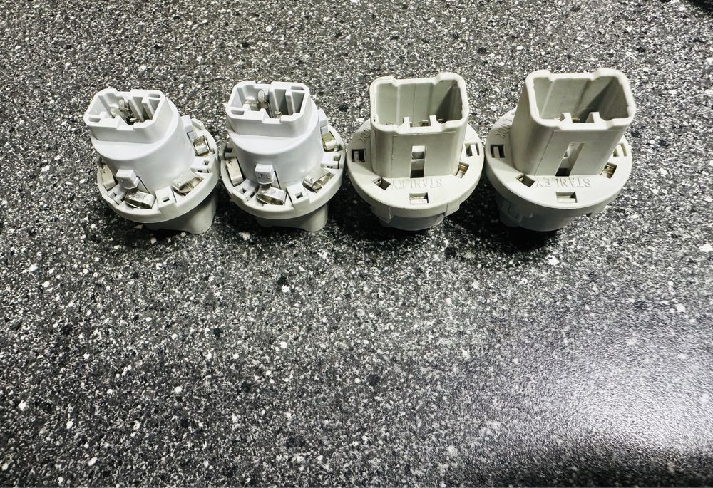 Прадо 120 патроны ламп.