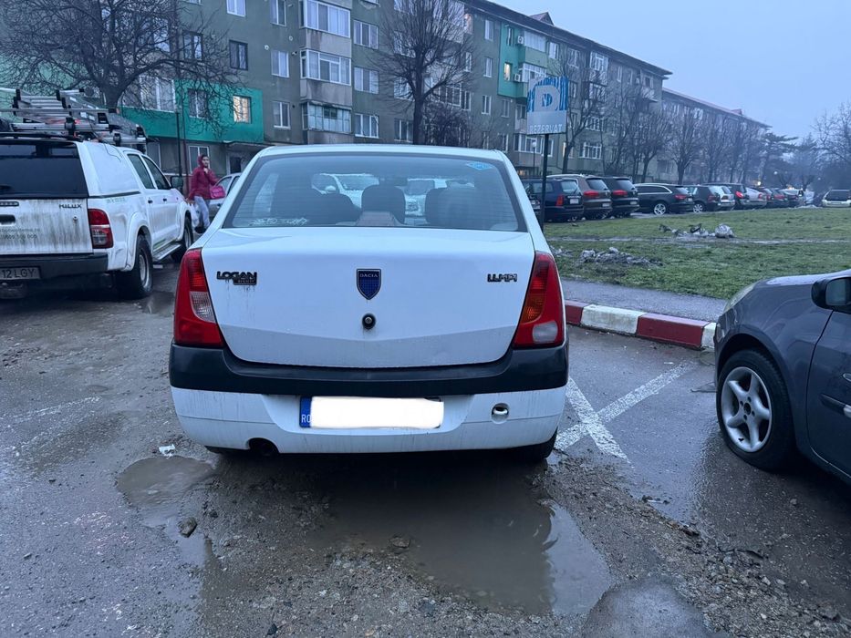 Vand  dacia logan berlina, benzina+GPL