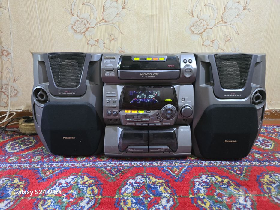 Продаётся музыкальный центр