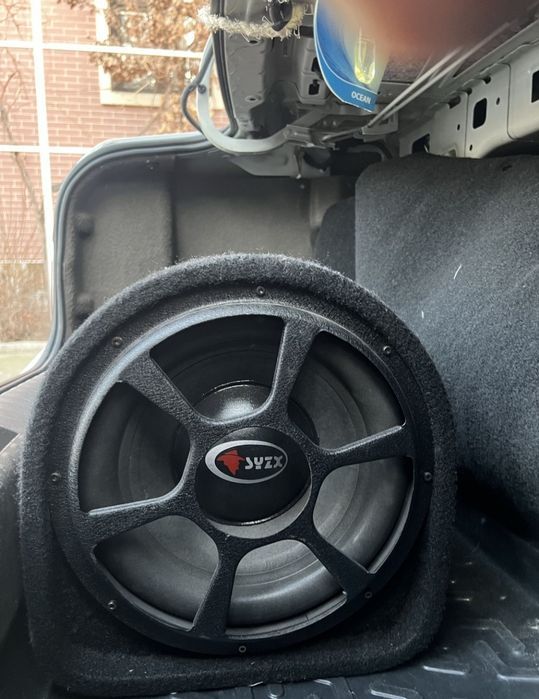 Активный сабвуфер