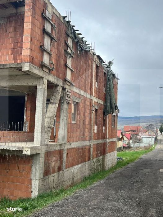 Teren 1000 mp in Baciu – oportunitate unica, casa inclusa