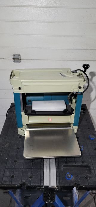 Продам рейсмус Makita 2012NB