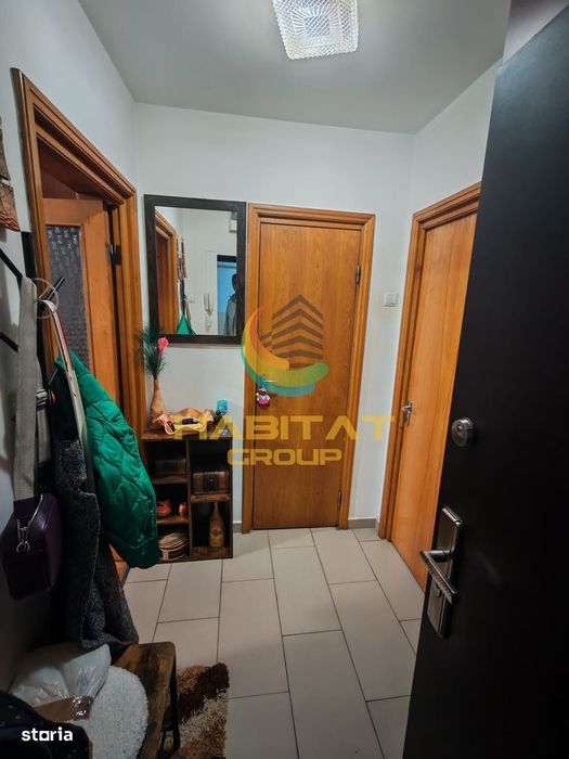 Apartament 3 camere, semidecomandat, Metrou Parc Tineretului
