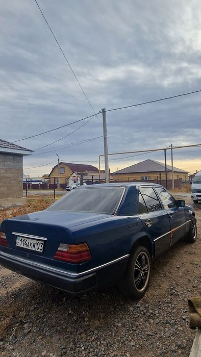 Mercedes benz W124