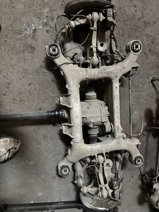 Bmw f10 заден мост