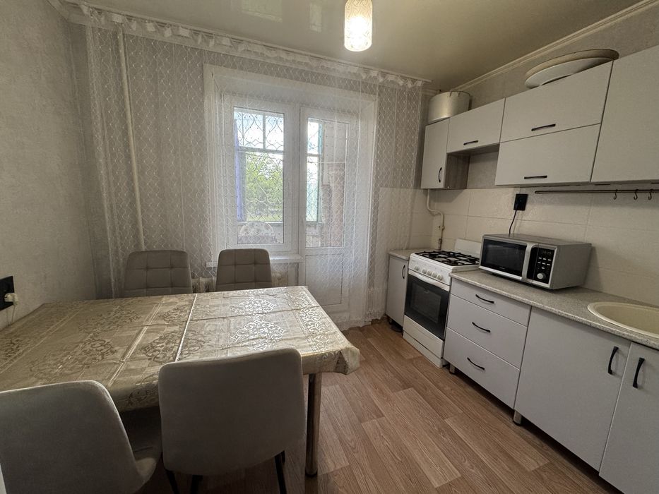 Продам квартиру 1комн в 8мкр