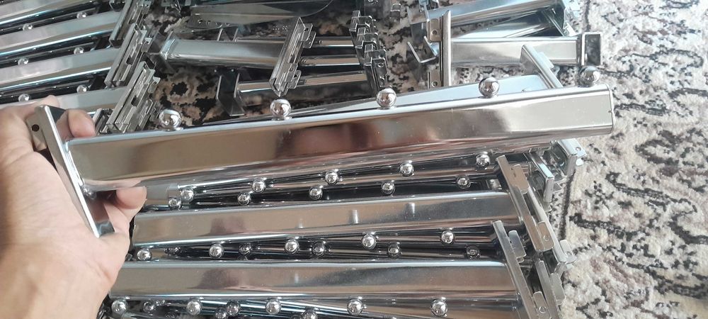 Magazin uchun veshilka