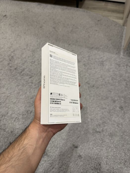 Продам iPhone 16 pro max natural titanium 256 gb