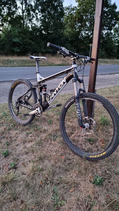 Bicicleta Canyon Full Suspension