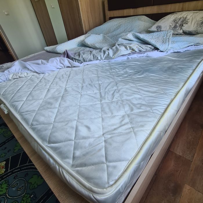 Продам спальни гарнитур