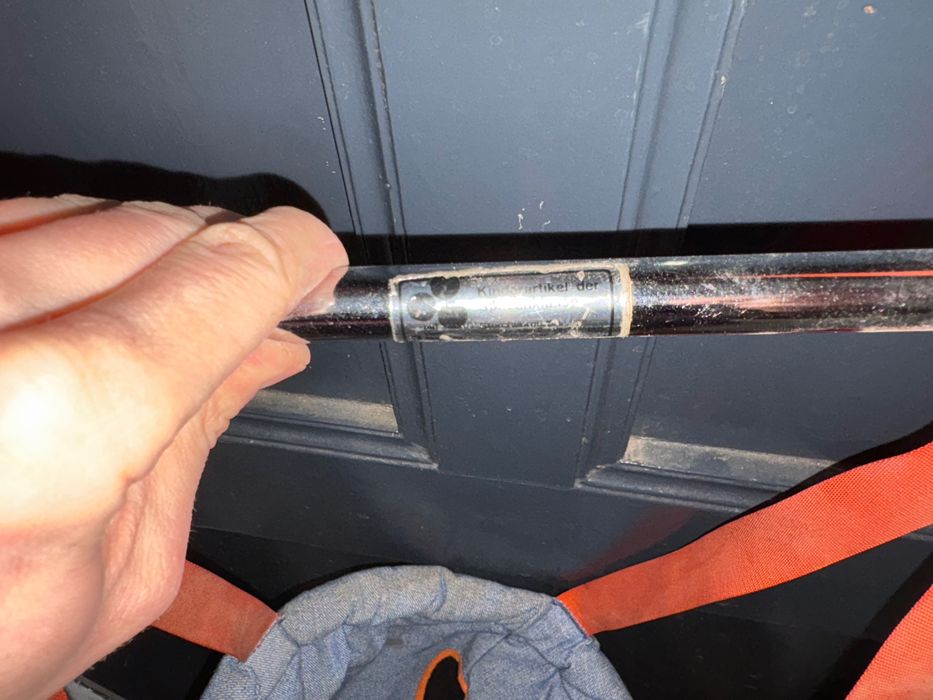 leagan bebelus  balansoar agatat in tocul usii vechi Germania de Vest