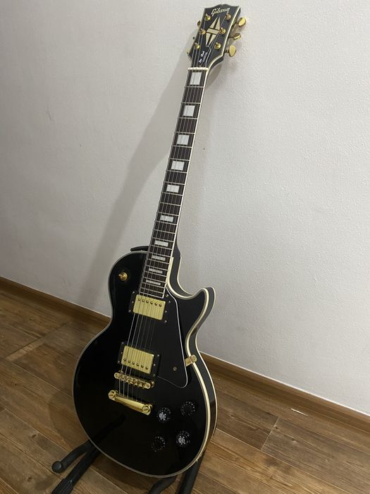 Электрогитара лес пол