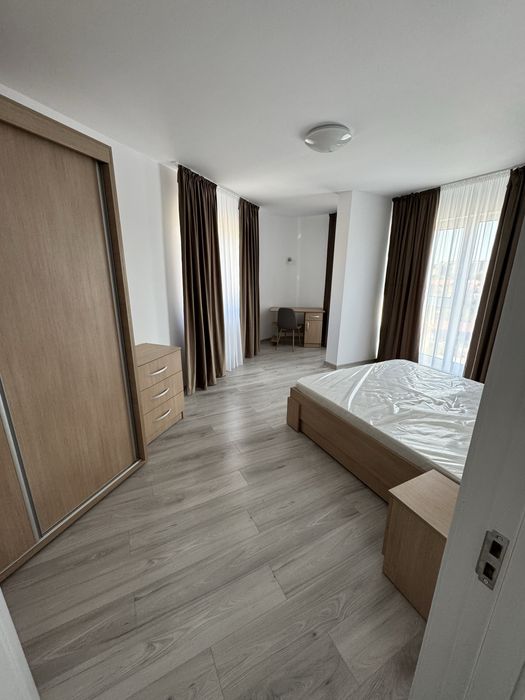 Închiriez apartament 3 camere – Str. Oașului nr. 51-55, Cluj-Napoca