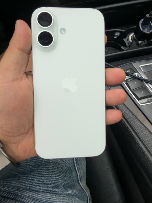 Iphone 16 pentru piese
