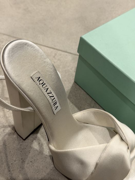 Токчета с платформа Aquazzura