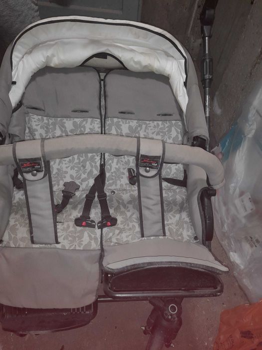 Количка за близнаци зимна