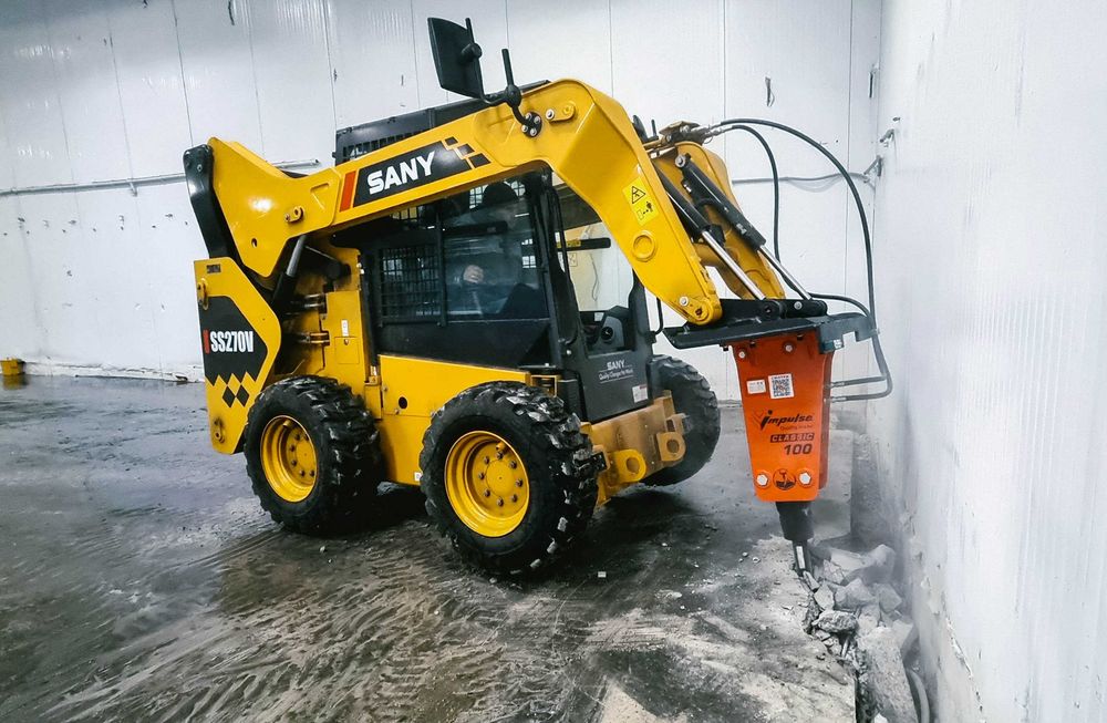 Гидромолот Impulse 100 L Classic на мини-погрузчик JCB SSL 175