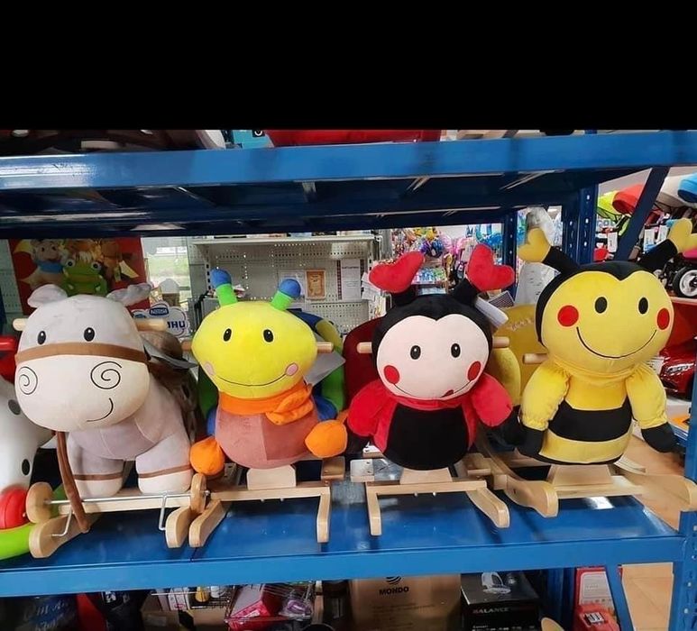 НОВА Детска плюшена люлка Калинката Мери