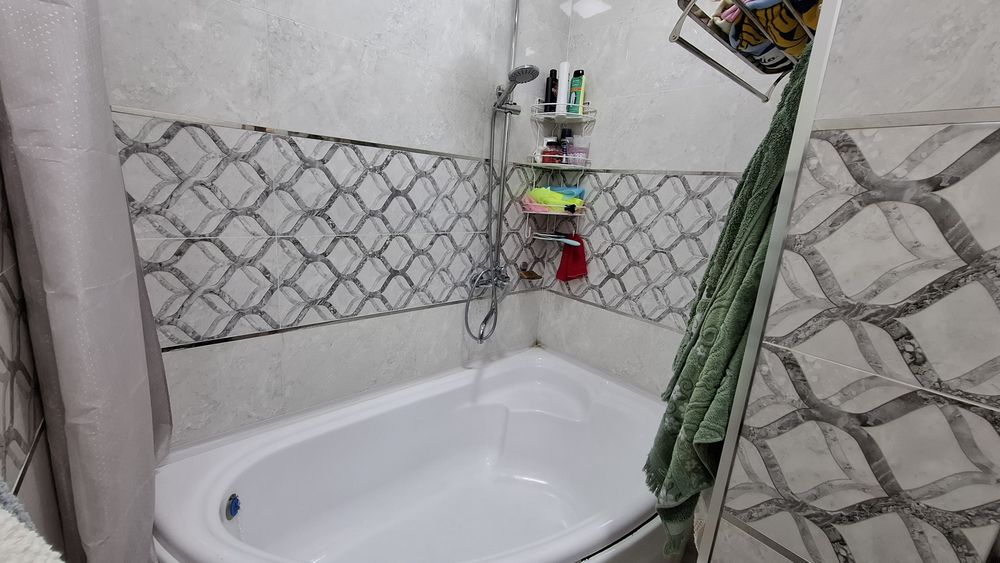 Продаю квартиру в Кариме (Медгородок)