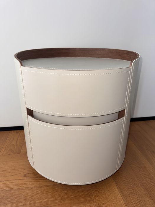 Продам тумбочки прикроватные