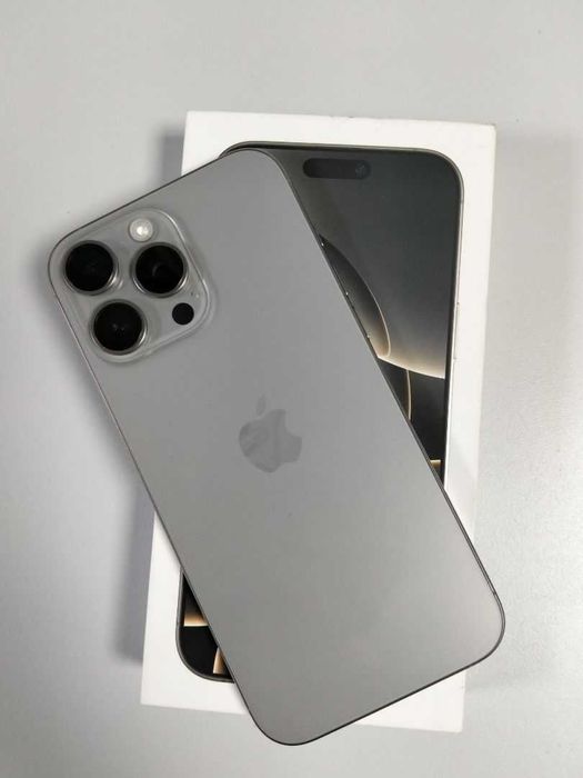 Apple iPhone  16 Pro Max