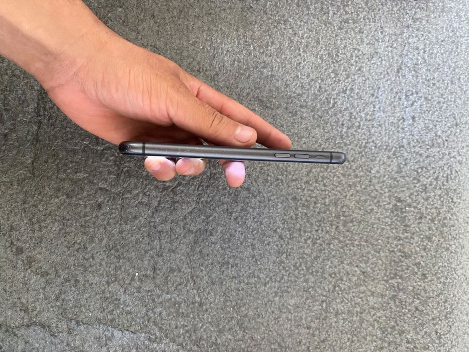 Iphone 11   64 гб акб70
