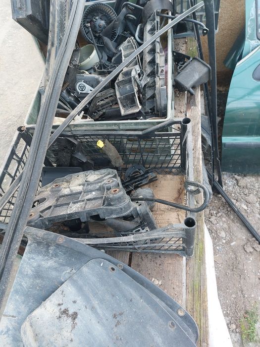 Piese Volkswagen Polo 1.0i Faruri OFERTĂ TOP