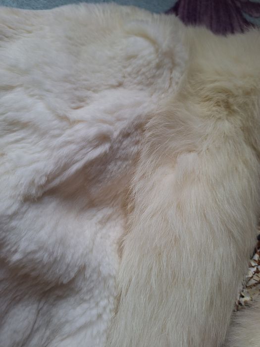 Шубка кролик натуральная .