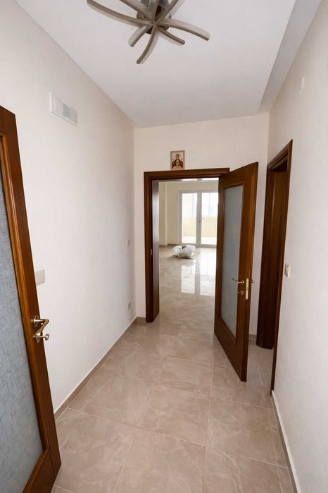 Дава се под наем Офис в Пловдив, Кършияка - 200 кв.м за 1645.77 € - Снимка #3