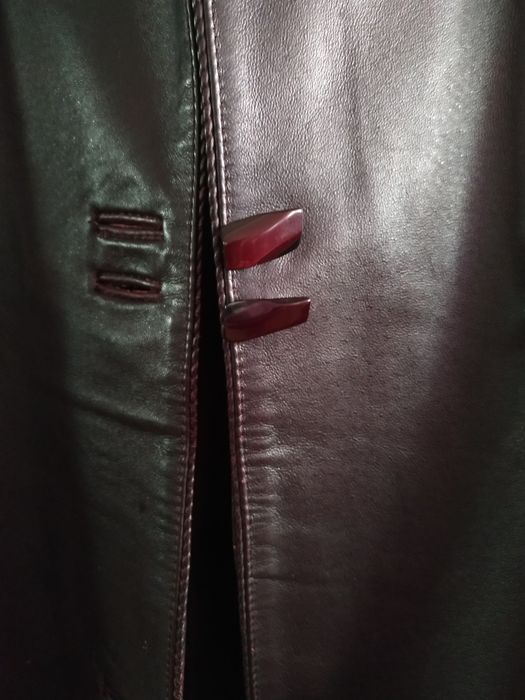 Кожанная куртка женская, новая размер 50