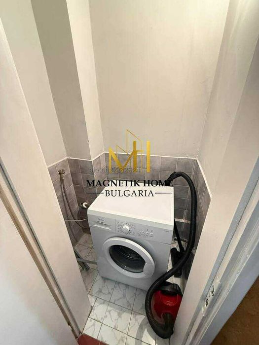 Чудесен ЧЕТИРИСТАЕН апартамент до 3та Поликлиника и супер центъра