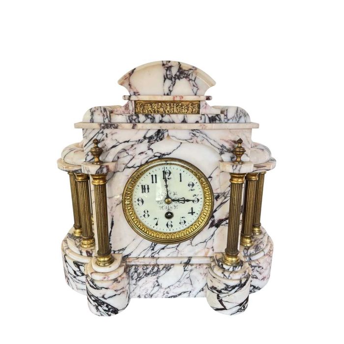 Ceas din marmură albă cu vene negricioase și coloane din bronz, H 32
