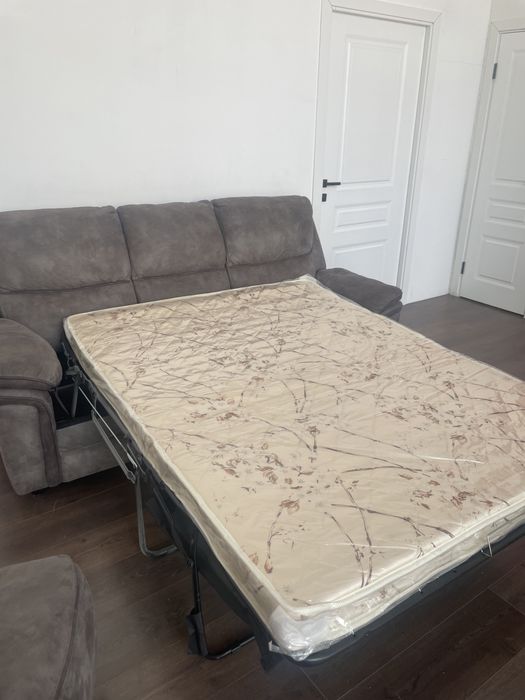 Продаю удобный диван