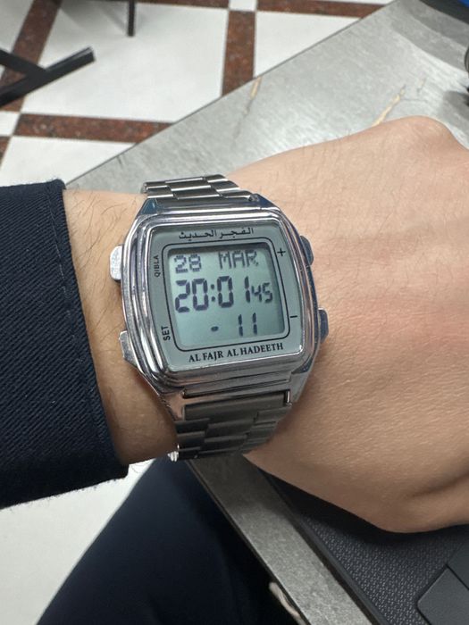 Часы Al Fajr Al Hadeeth